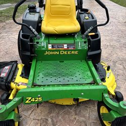 Z425 John Deer Zero Turn 54” Cut