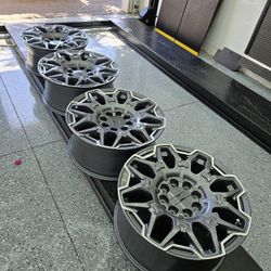 2025 GMC Hummer EV 3X OEM 22” Wheels – Set of 4 – Factory Takeoffs
