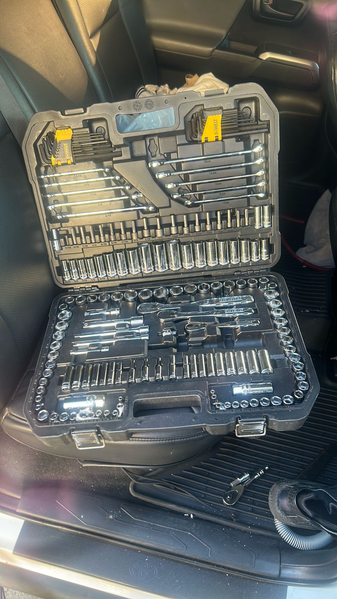 Dewalt Tool Set Complete Set for Sale in Los Angeles, CA - OfferUp