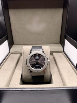 Men’s luxury watches