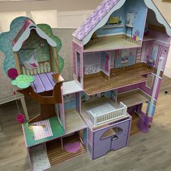 Doll House