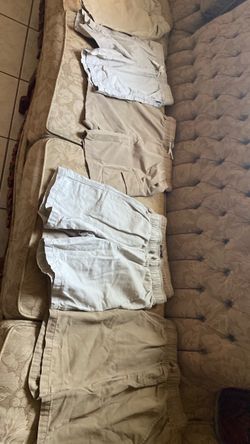 Uniformes de Niño size 7/8 $3.00 cada uno shorts