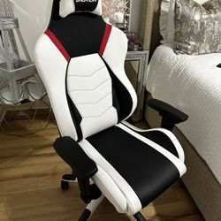 Gaming Chair Open Box 