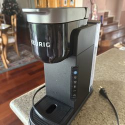 Keurig K-Slim–style model 