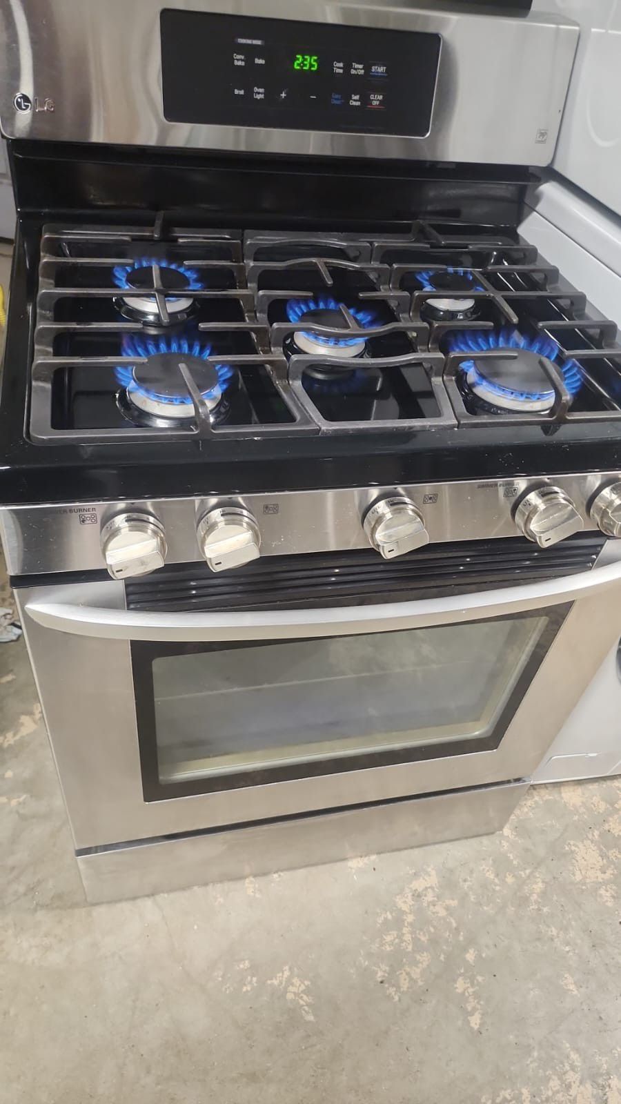 Stove Gas Stainless Steel 5 Burner Oven Conventional Selfclean Work Great Have Warranty Available 