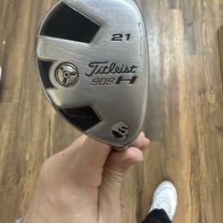 Titleist 909H Hybrid 21° - Aldila Voodoo Stiff Shaft (Budget/Practice Club)