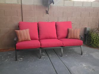 Mallin 3 Cushion Sofa