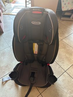 Graco 3 in 1 Car seat 1