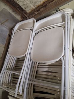 Chair/ Sillas