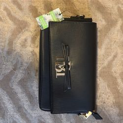 Black Badgley Mischka Bag