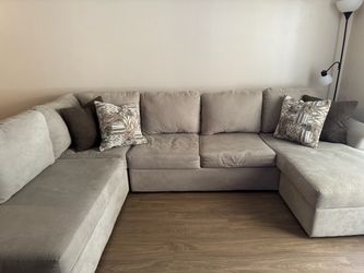 Sectional sofa with chase