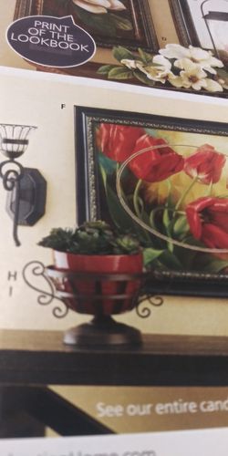 Metal bowl holder home interior