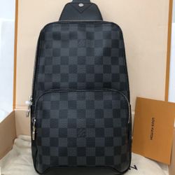 Men's 𝐥𝐨𝐮𝐢𝐬 𝐯𝐮𝐢𝐭𝐭𝐨𝐧 Avenue Sling Bag