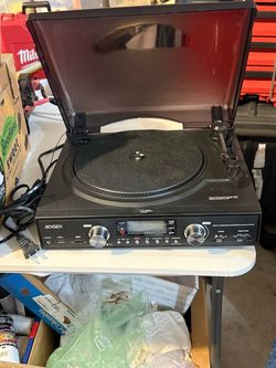 Jensen JTA-460 3-Speed Record Player / Turntable + AM/FM Radio & MP3