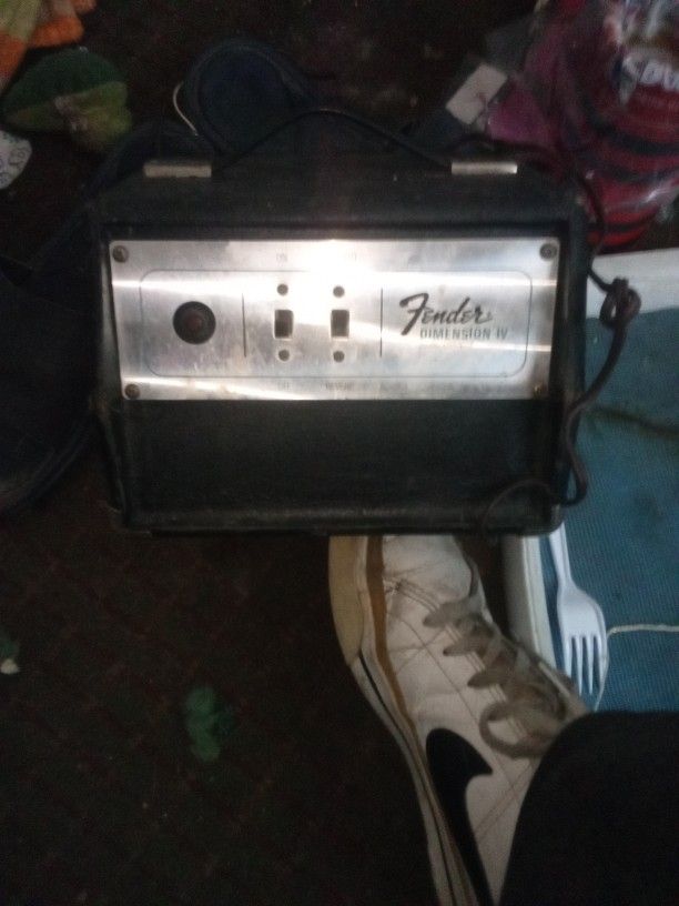 Vintage Fender Demention IV