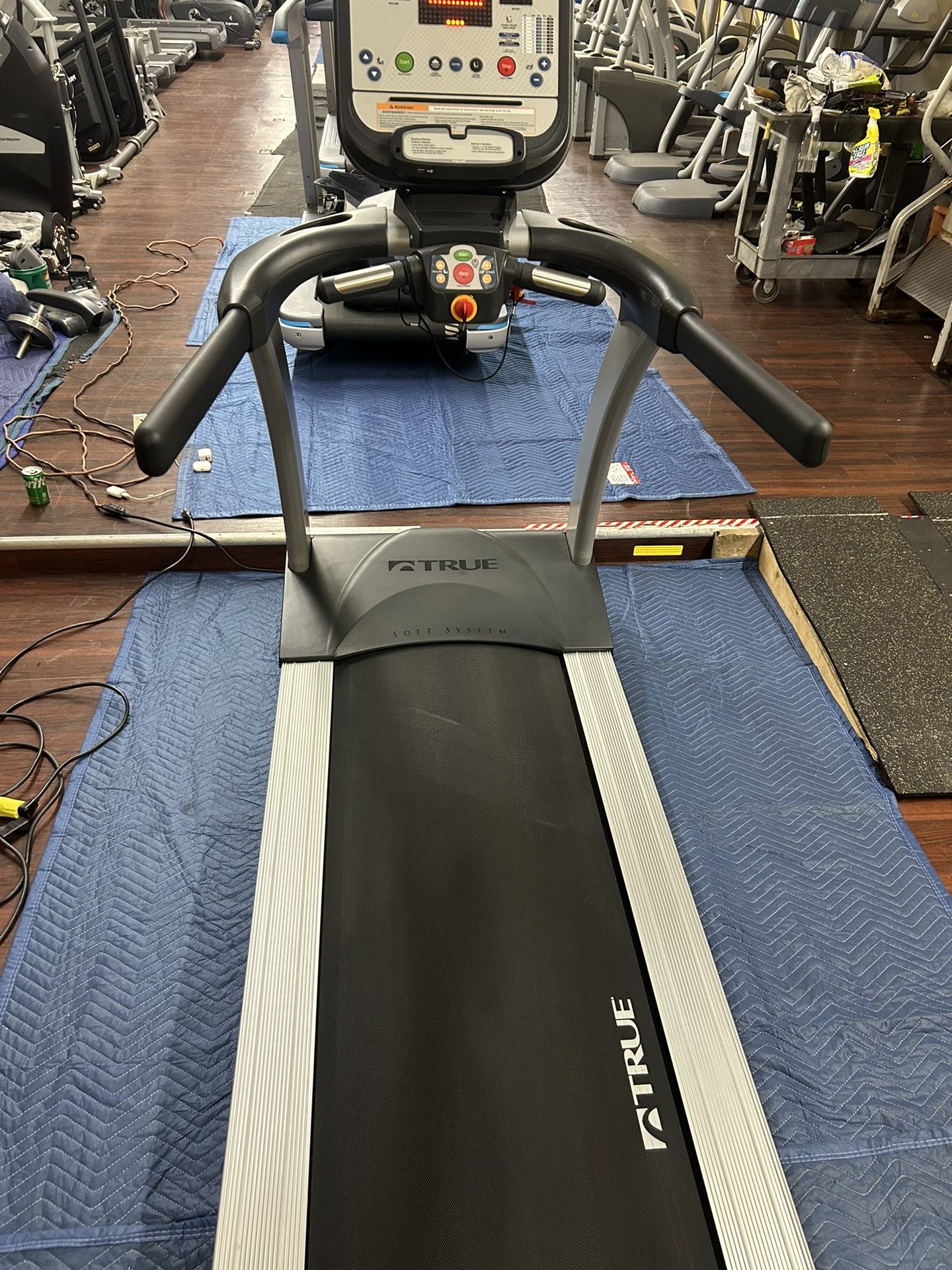 True Fitness CS400 Treadmill