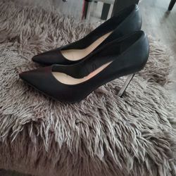 High Heels 👠 Size 9 