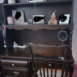 Lexington Traditional Furniture - Desk w/chair , Dresser And Nightstand 
