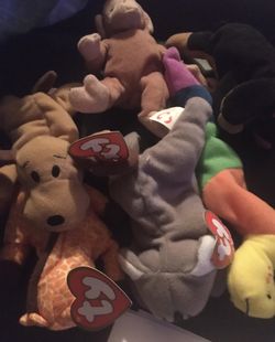 Lot of 6 TY Beanies from McDonalds 1993 Included: Mel,Bones, Twigs, Doby, Bongo and Baby ziggy. Collectibles rare find.