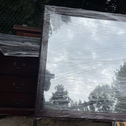 Dresser With Mirror 