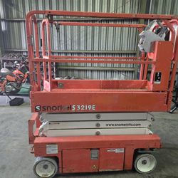 2017 Skyjack S3219E Scissorlift