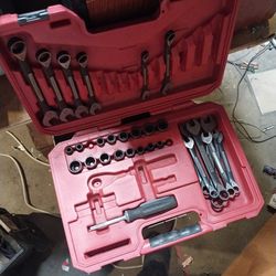 craftsman tool set sockets wrenches professional 