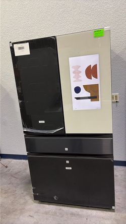 Samsung RF29BB8900AW Bespoke Standard Depth 4-Door French Door Smart Refrigerator with Family Hub - Custom Panel Ready MSRP$ 3,509.99