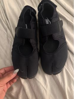 Nike air rift