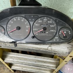 GSR Cluster  87 000 Miles On It 