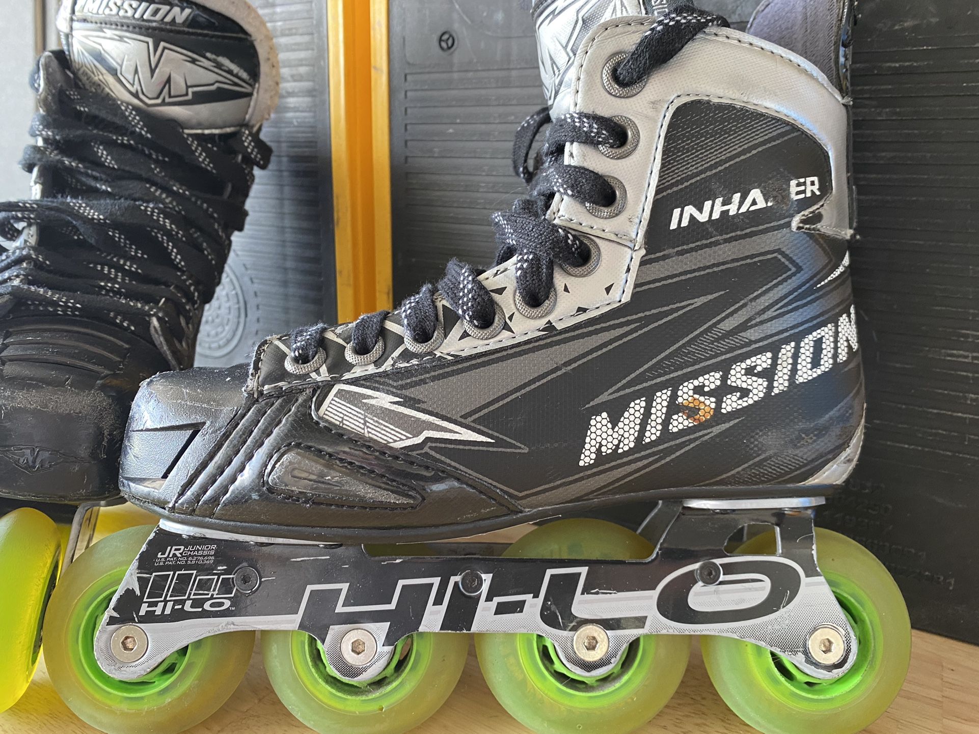 Mission Inhaler Inline Hockey Skates- Size 3 Awesome