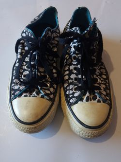 Converse size 7 womens