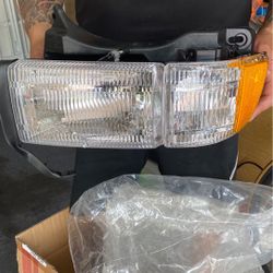 2001 Dodge pick-up headlight covers