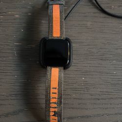 Fitbit Versa Fitness tracker