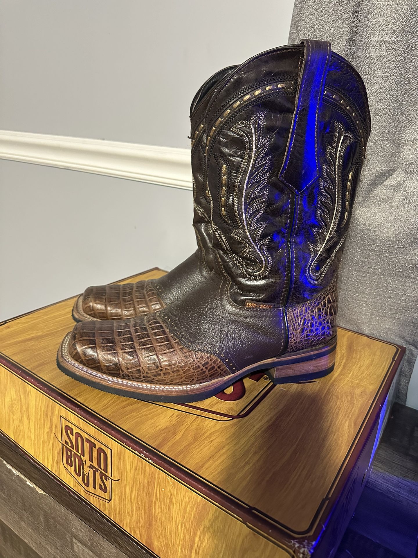 Soto Boots
