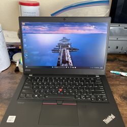 Lenovo Thinkpad X13, FHD Touchscreen, i7-10th gen, 8gb ram, 512gb ssd, battery health is excellent. Comes with charger
