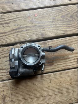2011-2014 HYUNDAI SONATA 2.4L THROTTLE BODY THROTTLE VALVE ASSY 35100-2G700