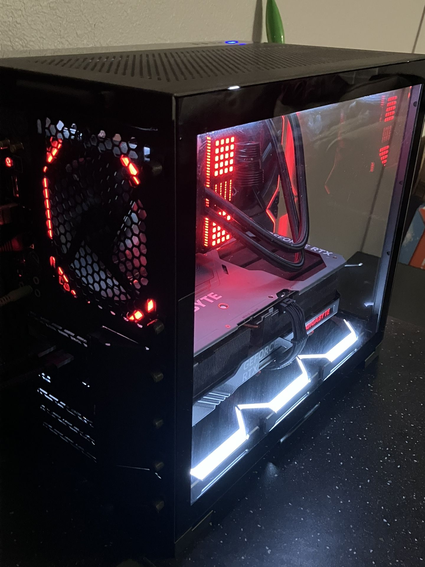 🔥 High-End Gaming PC – RTX 4080+Ryzen 7 5700X3D+ 32GB RAM!