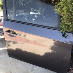2010-2015 Toyota Prius Front Passenger Door Part