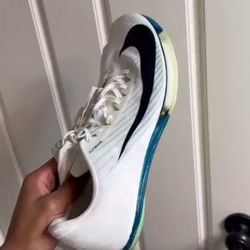 Nike Maxfly 2’s Size 11.5