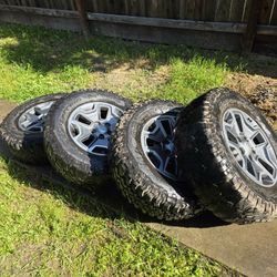 Original Jeep Rims And Tires