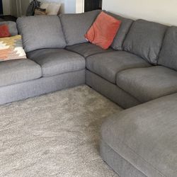 Comfortable Sectional 