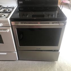 Maytag Stainless Ceramic Range 