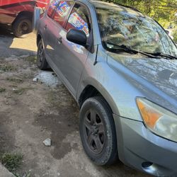 TOYOTA RAV4 