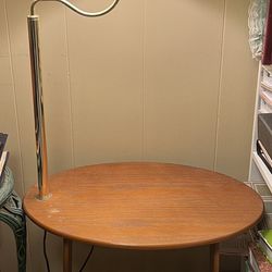 Table Lamp With Magazine Holder