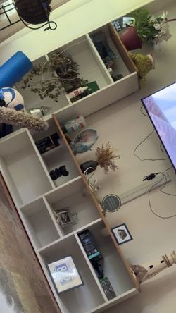 Tv stand
