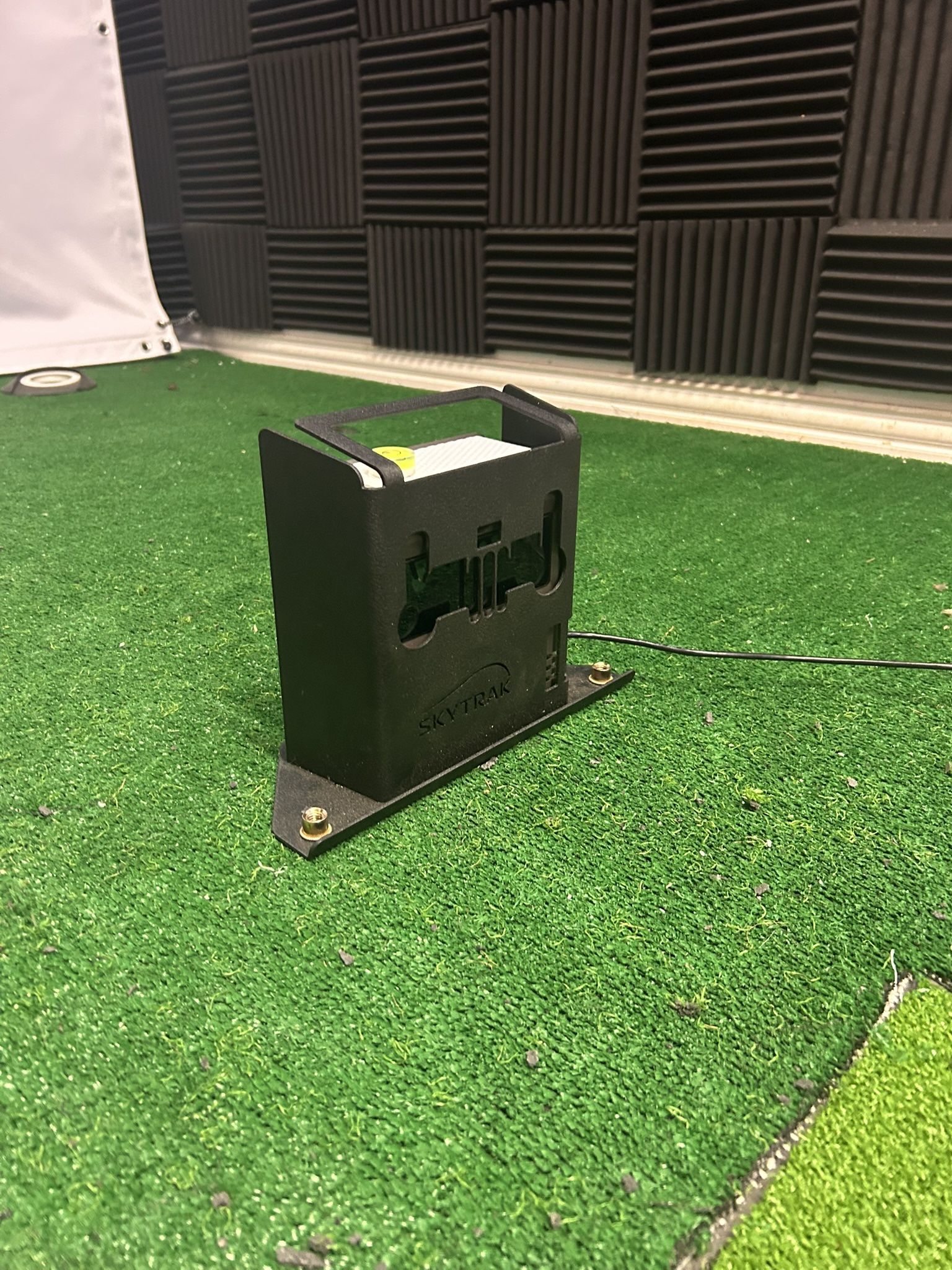 SKYTRAK Launch Monitor/ Golf Simulator