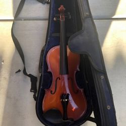 Violin With Carrying Case 