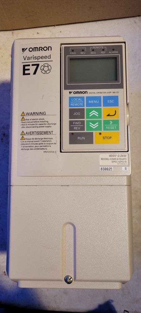 Omron Varispeed E7 CIMR-E7Z42P2 BRAND NEW!