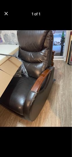 Free Rocker/Recliner