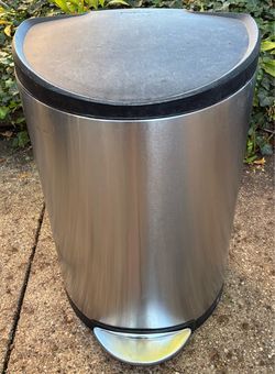 Simple Human 13 Gallon Step Can